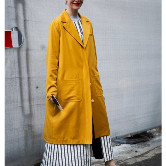 Banana Republic Metallic Silver Block Heel Loafer - Picture 5 of 12
